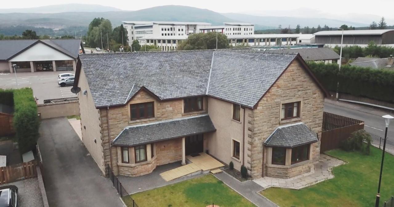 Victoria House Bed And Breakfast Φορτ Γουίλιαμ Εξωτερικό φωτογραφία